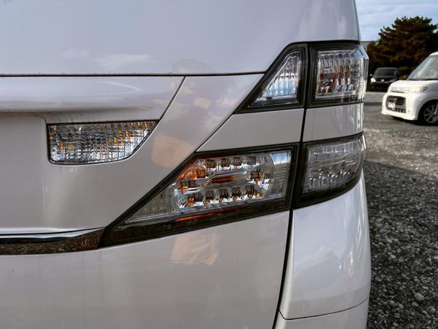 ヴェルファイア ２．４Ｚ　スマートキー＆プッシュスタート　ＥＳＣ　助手席エアバック　電動格納ミラー　エアコン　ＡＢＳ　パワステ　パワーウィンドウ　運転席エアバック　キーフリーシステム　オートライト　カーテンエアバッグ（59枚目）