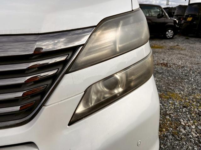 ヴェルファイア ２．４Ｚ　スマートキー＆プッシュスタート　ＥＳＣ　助手席エアバック　電動格納ミラー　エアコン　ＡＢＳ　パワステ　パワーウィンドウ　運転席エアバック　キーフリーシステム　オートライト　カーテンエアバッグ（61枚目）