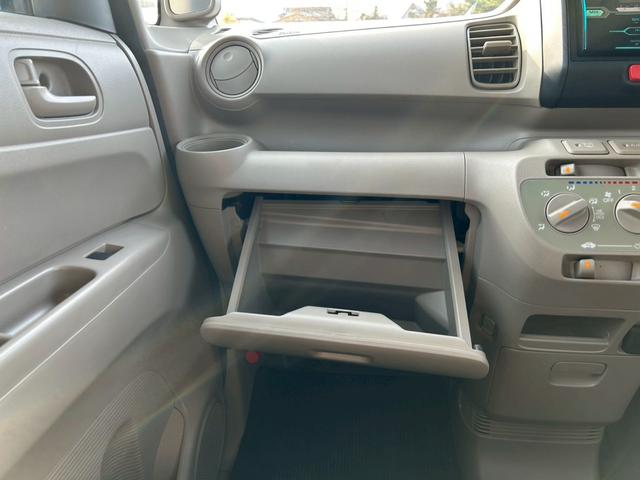 Ｎ－ＢＯＸ Ｇ　サイドエアバッグ　スマキー　ダブルエアバック　横滑り防止システム　運転席エアバッグ　キーレスＥ　パワーウインドー　マニュアルエアコン　ＡＢＳ付き　パワーステアリング　ＥＴＣ　電動ミラー　ＵＳＢ入力（46枚目）