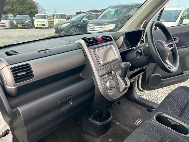 ゼストスパーク Ｗ　Ｂカメラ　運転席助手席エアバック　ＥＴＣ付き　電格ミラー　ＳＤ　スマートキー付　パワーウインド　ＤＶＤ再生可能　キーフリー　ワンセグテレビ　エアコン　パワーステアリング　横滑り防止装置　ＡＢＳ　ＵＳＢ（18枚目）