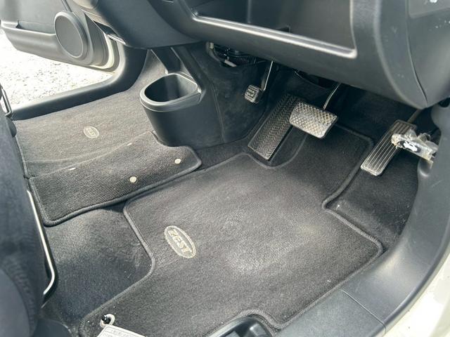 ゼストスパーク Ｗ　Ｂカメラ　運転席助手席エアバック　ＥＴＣ付き　電格ミラー　ＳＤ　スマートキー付　パワーウインド　ＤＶＤ再生可能　キーフリー　ワンセグテレビ　エアコン　パワーステアリング　横滑り防止装置　ＡＢＳ　ＵＳＢ（20枚目）