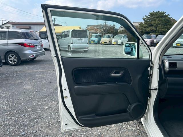 ゼストスパーク Ｗ　Ｂカメラ　運転席助手席エアバック　ＥＴＣ付き　電格ミラー　ＳＤ　スマートキー付　パワーウインド　ＤＶＤ再生可能　キーフリー　ワンセグテレビ　エアコン　パワーステアリング　横滑り防止装置　ＡＢＳ　ＵＳＢ（29枚目）