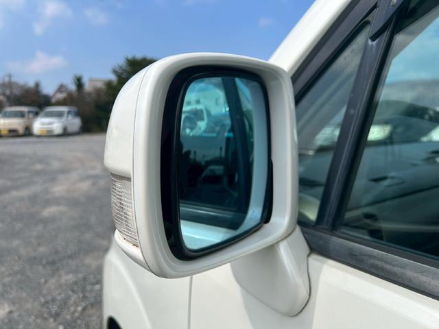 ゼストスパーク Ｗ　Ｂカメラ　運転席助手席エアバック　ＥＴＣ付き　電格ミラー　ＳＤ　スマートキー付　パワーウインド　ＤＶＤ再生可能　キーフリー　ワンセグテレビ　エアコン　パワーステアリング　横滑り防止装置　ＡＢＳ　ＵＳＢ（65枚目）