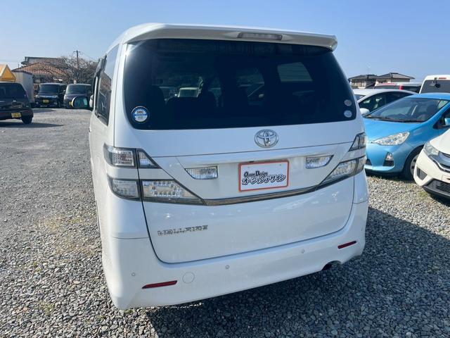 ヴェルファイア ２．４Ｚ　デュアルパワースライドドア　キーフリーシステム　電動ミラー　横滑り防止システム　運転席エアバッグ　Ｗエアバック　ナビ　オートエアコン　パワーステアリング　ＡＢＳ　パワーウィンドウ　サイドエアバック（12枚目）