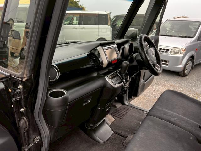 掲載後わずか１日で売れてしまう車も多いです！売約済みだとご迷惑をお掛けしてしまう為、ご来店の際は事前に　電話番号　００７８－６０４９－８５１７　へご連絡を♪