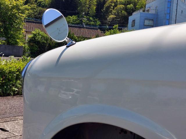 ジーノ　白フォググリル　新品オプションヘッドライトバイザー　ウッドパネル　ウッドハンドル　メッキミラー　ベージュシート　ホワイトウインカー左右新品　パールホワイトマイカカラー　ボディーコーティング施工済み(53枚目)
