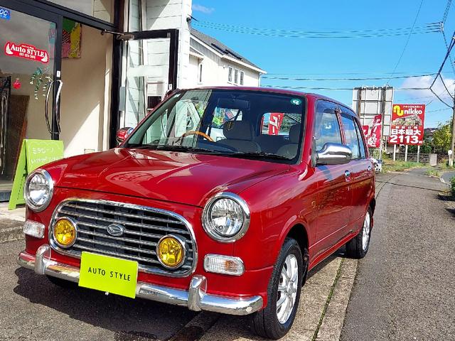 ミラジーノ ジーノ　黄色フォググリル　ウッドハンドル　ウッドパネル　メッキパーツ　全面塗装　　オールペイント　社外アルミホィール１３インチホイール　ガーニッシュ　メッキミラー　ワンオーナー　禁煙車　キーレス（19枚目）