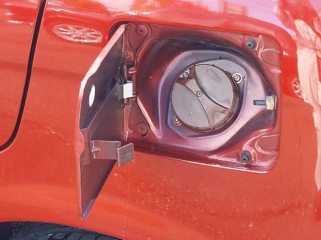 ミラジーノ ジーノ　黄色フォググリル　ウッドハンドル　ウッドパネル　メッキパーツ　全面塗装　　オールペイント　社外アルミホィール１３インチホイール　ガーニッシュ　メッキミラー　ワンオーナー　禁煙車　キーレス（39枚目）