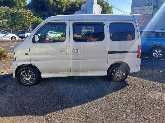 エブリイワゴン ジョイポップターボＰＺ　４ＷＤ　４ＷＤ　４駆ＲＶ　ハイルーフ　ＵＶカットガラス　タイミングチェーン　リアヒーター　ドラレコ　バックカメラ　両側スライドドア　オートステップ　ミラーヒー　車検令和９年３月　カスタマイズ車　ＴＵＲＢＯ（17枚目）