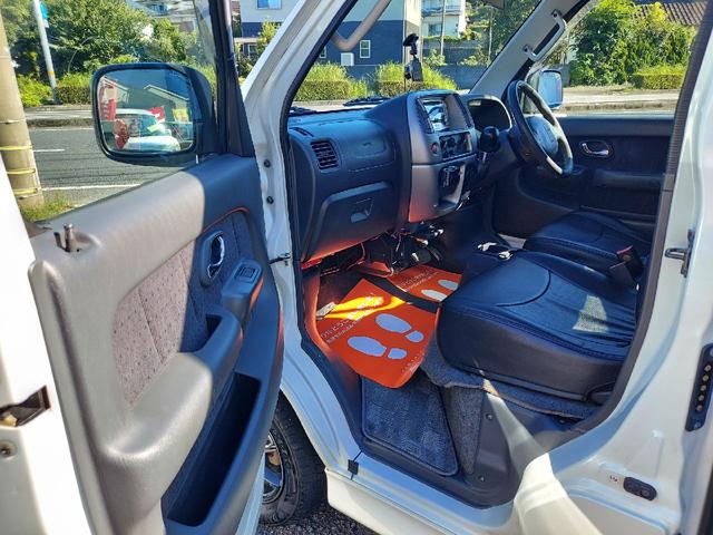 エブリイワゴン ジョイポップターボＰＺ　４ＷＤ　４ＷＤ　４駆ＲＶ　ハイルーフ　ＵＶカットガラス　タイミングチェーン　リアヒーター　ドラレコ　バックカメラ　両側スライドドア　オートステップ　ミラーヒー　車検令和９年３月　カスタマイズ車　ＴＵＲＢＯ（51枚目）