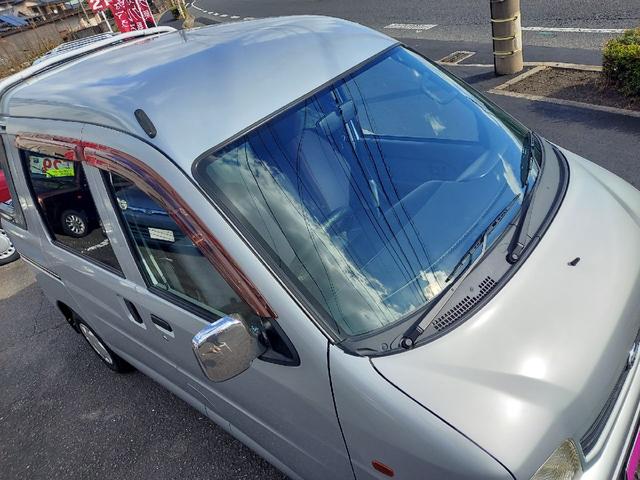 ハイゼットカーゴ デッキバンＧＸ　特別仕様限定モデル車　オートマチック　Ｖａｎ　オートマチック　軽ＲＶ　ピックアップ　旧車カスタムベースモデル　激レアピックアップ車　荷台カバーオーダーメイド　室内クリーニング　プライバシーガラス　ＵＶカット　法定点検整備一式　自社ローンあります（24枚目）