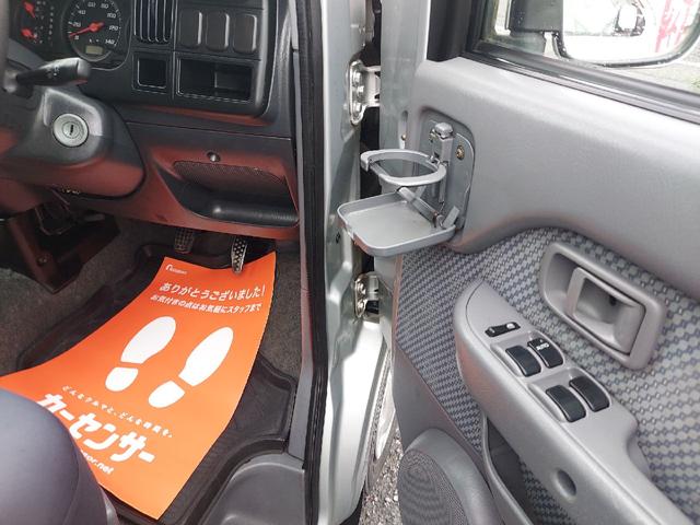 ハイゼットカーゴ デッキバンＧＸ　特別仕様限定モデル車　オートマチック　Ｖａｎ　オートマチック　軽ＲＶ　ピックアップ　旧車カスタムベースモデル　激レアピックアップ車　荷台カバーオーダーメイド　室内クリーニング　プライバシーガラス　ＵＶカット　法定点検整備一式　自社ローンあります（39枚目）