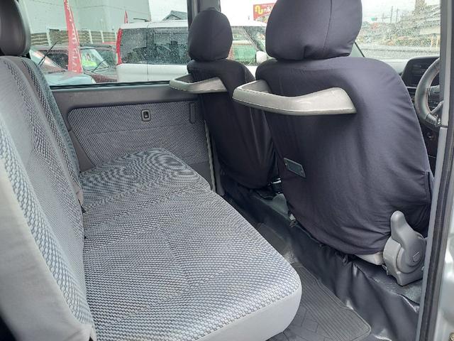 ハイゼットカーゴ デッキバンＧＸ　特別仕様限定モデル車　オートマチック　Ｖａｎ　オートマチック　軽ＲＶ　ピックアップ　旧車カスタムベースモデル　激レアピックアップ車　荷台カバーオーダーメイド　室内クリーニング　プライバシーガラス　ＵＶカット　法定点検整備一式　自社ローンあります（45枚目）