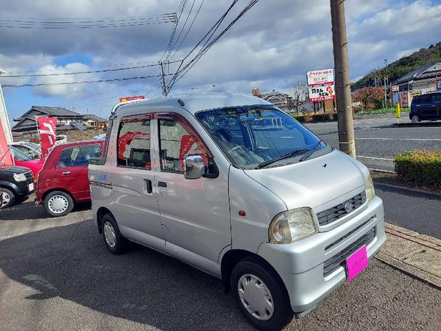 ハイゼットカーゴ デッキバンＧＸ　特別仕様限定モデル車　オートマチック　Ｖａｎ　オートマチック　軽ＲＶ　ピックアップ　旧車カスタムベースモデル　激レアピックアップ車　荷台カバーオーダーメイド　室内クリーニング　プライバシーガラス　ＵＶカット　法定点検整備一式　自社ローンあります（49枚目）