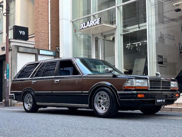 グロリアバン GL Newペイント ポルシェ ジェットブラック 木目調デカール 4ナンバー ナルディー メッキミラー ローダウン デイトナホイール HDDナビ ETC(3枚目)