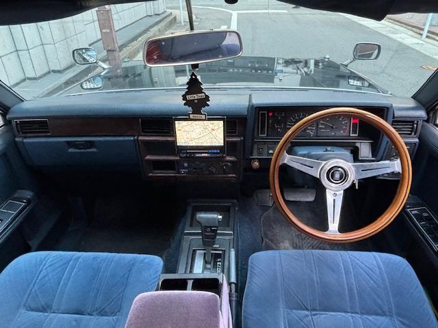 グロリアバン GL Newペイント ポルシェ ジェットブラック 木目調デカール 4ナンバー ナルディー メッキミラー ローダウン デイトナホイール HDDナビ ETC(27枚目)