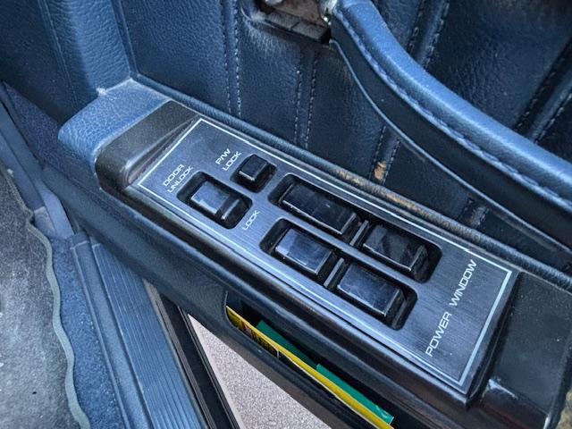 グロリアバン GL Newペイント ポルシェ ジェットブラック 木目調デカール 4ナンバー ナルディー メッキミラー ローダウン デイトナホイール HDDナビ ETC(44枚目)