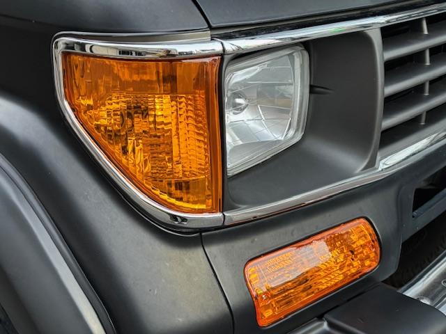 ランドクルーザープラド SXワイド マットブラックオールペン 新品フロントグリル 新品オレンジライト一式 リフトアップ ミッキートンプソン ジオランダーAT 黒革調シートカバー 3ナンバー8人乗り HDDナビ ETC 前後ドラレコ(14枚目)