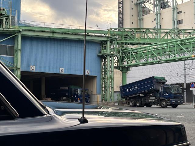 ２４０ ＧＬ　ナルディーステア　コロナホイール　社外キーレスＸスペアキー　ＥＴＣ　社外オーディオ　ブルーモケットシート　ミラー型ドライブレコーダー　取扱説明書　記録簿１０枚（17枚目）