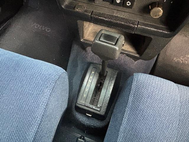 ２４０ ＧＬ　ナルディーステア　コロナホイール　社外キーレスＸスペアキー　ＥＴＣ　社外オーディオ　ブルーモケットシート　ミラー型ドライブレコーダー　取扱説明書　記録簿１０枚（26枚目）