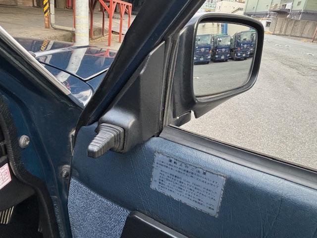 ２４０ ＧＬ　ナルディーステア　コロナホイール　社外キーレスＸスペアキー　ＥＴＣ　社外オーディオ　ブルーモケットシート　ミラー型ドライブレコーダー　取扱説明書　記録簿１０枚（32枚目）