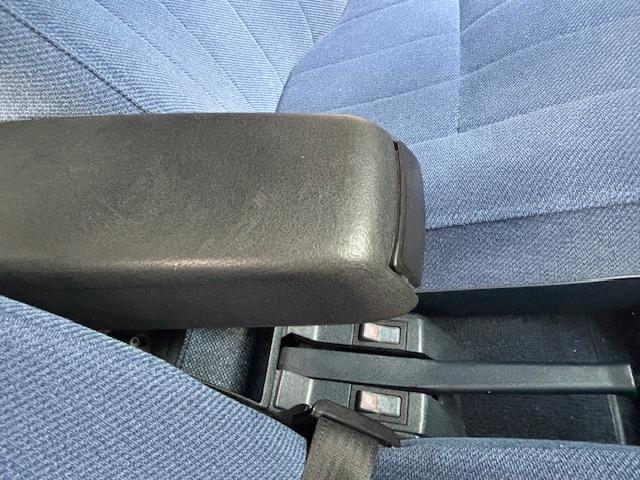 ２４０ ＧＬ　ナルディーステア　コロナホイール　社外キーレスＸスペアキー　ＥＴＣ　社外オーディオ　ブルーモケットシート　ミラー型ドライブレコーダー　取扱説明書　記録簿１０枚（34枚目）