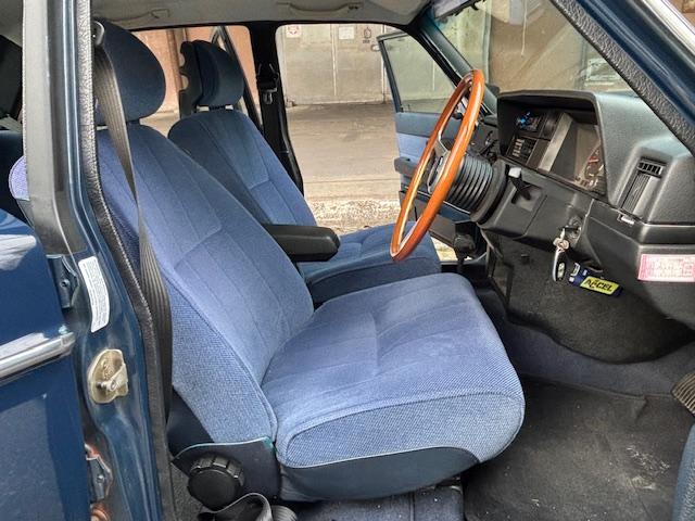 ２４０ ＧＬ　ナルディーステア　コロナホイール　社外キーレスＸスペアキー　ＥＴＣ　社外オーディオ　ブルーモケットシート　ミラー型ドライブレコーダー　取扱説明書　記録簿１０枚（35枚目）