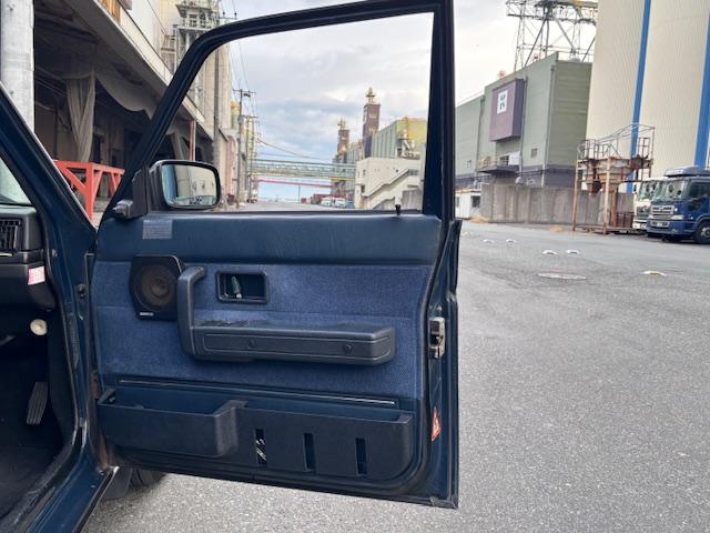 ２４０ ＧＬ　ナルディーステア　コロナホイール　社外キーレスＸスペアキー　ＥＴＣ　社外オーディオ　ブルーモケットシート　ミラー型ドライブレコーダー　取扱説明書　記録簿１０枚（39枚目）