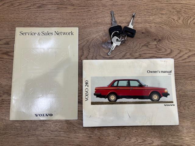 ２４０ ＧＬ　ナルディーステア　コロナホイール　社外キーレスＸスペアキー　ＥＴＣ　社外オーディオ　ブルーモケットシート　ミラー型ドライブレコーダー　取扱説明書　記録簿１０枚（45枚目）