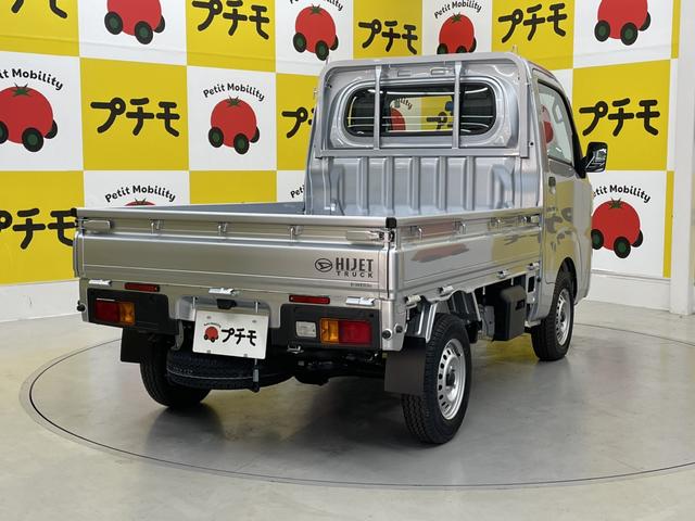 ハイゼットトラック スタンダード　４ＷＤ　軽トラック　ＣＶＴ　衝突被害軽減システム　クリアランスソナー　アイドリングストップ　ＥＳＣ　エアコン　パワーステアリング　運転席エアバッグ（7枚目）