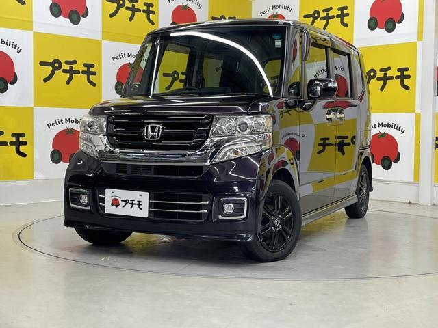 Ｎ－ＢＯＸカスタム Ｇ　ＳＳブラックスタイルパッケージ　ＥＴＣ　バックカメラ　両側電動スライドドア　ナビ　ＴＶ　衝突被害軽減システム　オートライト　ＨＩＤ　スマートキー　アイドリングストップ　電動格納ミラー　シートヒーター　ベンチシート　ＣＶＴ（2枚目）