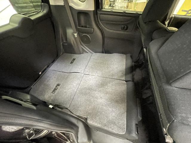 Ｎ－ＢＯＸカスタム Ｇ　ＳＳブラックスタイルパッケージ　ＥＴＣ　バックカメラ　両側電動スライドドア　ナビ　ＴＶ　衝突被害軽減システム　オートライト　ＨＩＤ　スマートキー　アイドリングストップ　電動格納ミラー　シートヒーター　ベンチシート　ＣＶＴ（28枚目）