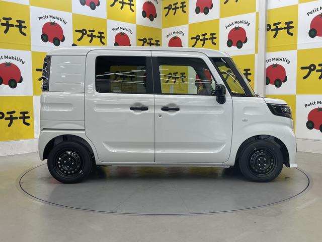 スペーシアベース ＧＦ　両側スライドドア　クリアランスソナー　レーンアシスト　衝突被害軽減システム　オートライト　スマートキー　アイドリングストップ　電動格納ミラー　シートヒーター　ＡＴ　ＥＳＣ　エアコン　パワーステアリング（5枚目）