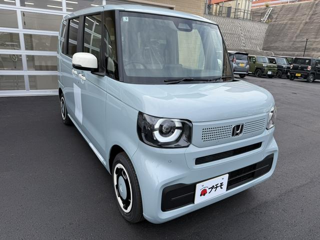 N-BOX ファッションスタイル 両側スライド・片側電動 クリアランスソナー オートクルーズコントロール 衝突被害軽減システム オートライト LEDヘッドランプ スマートキー アイドリングストップ 電動格納ミラー CVT(4枚目)