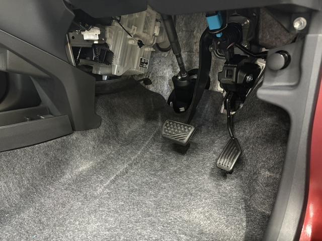 ミライース L SAIII クリアランスソナー 衝突被害軽減システム オートマチックハイビーム オートライト キーレスエントリー アイドリングストップ CVT 盗難防止システム ABS ESC 衝突安全ボディ エアコン(41枚目)