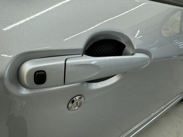 コペン セロ　Ｓ　ＥＴＣ　ＴＶ　オートライト　ＬＥＤヘッドランプ　スマートキー　アイドリングストップ　シートヒーター　ＣＶＴ　盗難防止システム　ＡＢＳ　ＥＳＣ　ＣＤ　ＵＳＢ　Ｂｌｕｅｔｏｏｔｈ　アルミホイール（22枚目）