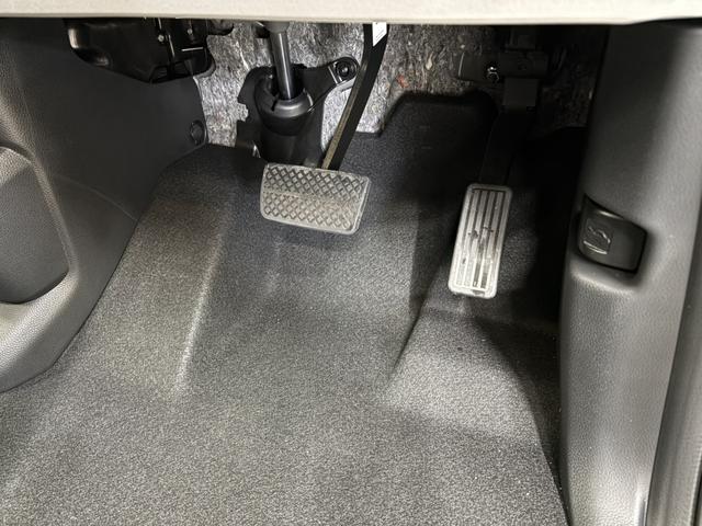 N-BOX G 両側スライド・片側電動 クリアランスソナー レーンアシスト オートライト スマートキー アイドリングストップ シートヒーター ベンチシート 後席モニター CVT ESC チップアップシート(31枚目)