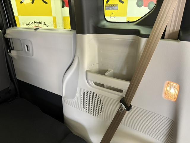 N-BOX ベースグレード 両側スライド・片側電動 クリアランスソナー オートクルーズコントロール レーンアシスト 衝突被害軽減システム オートライト LEDヘッドランプ スマートキー アイドリングストップ シートヒーター(38枚目)