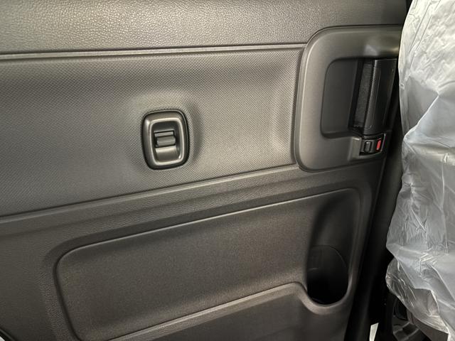 スペーシア ハイブリッドＧ　両側スライドドア　クリアランスソナー　衝突被害軽減システム　オートライト　ＬＥＤヘッドランプ　スマートキー　アイドリングストップ　電動格納ミラー　ベンチシート　ＣＶＴ　盗難防止システム　ＡＢＳ　ＥＳＣ（35枚目）