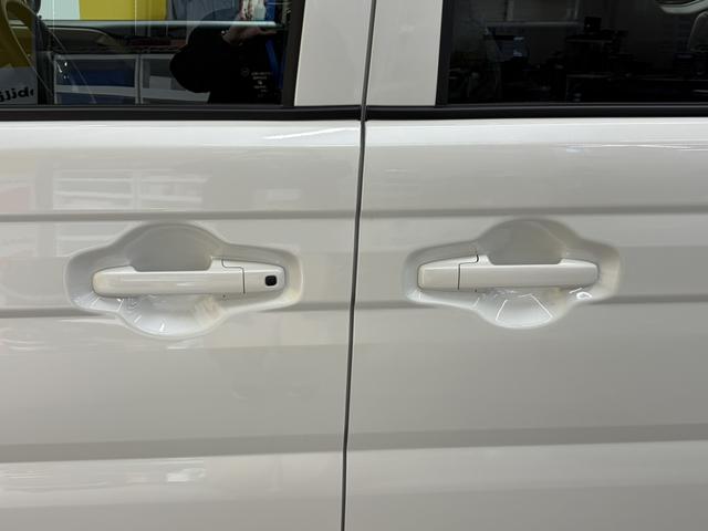 スペーシア ハイブリッドＧ　両側スライドドア　クリアランスソナー　衝突被害軽減システム　ＬＥＤヘッドランプ　スマートキー　アイドリングストップ　電動格納ミラー　ＣＶＴ　盗難防止システム　ＡＢＳ　ＥＳＣ　衝突安全ボディ　エアコン（28枚目）