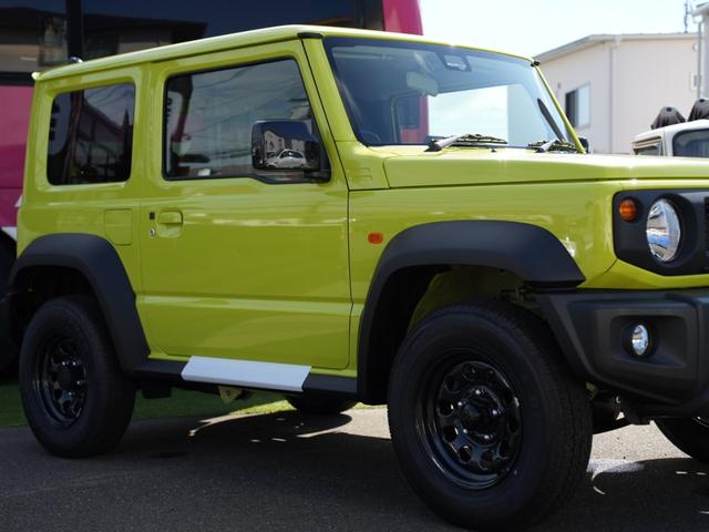 ジムニーシエラ ＪＬ　登録済未使用車　禁煙車　４ＷＤ　スズキセーフティサポート　デュアルセンサーブレーキサポート　先行車発信お知らせ機能　車線逸脱警報機能　誤発進抑制機能　シートヒーター　スマートキー＆プッシュスタート（25枚目）