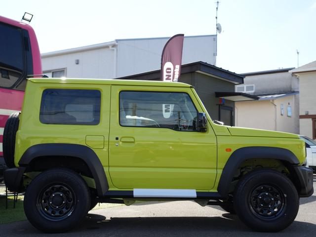 ジムニーシエラ ＪＬ　登録済未使用車　禁煙車　４ＷＤ　スズキセーフティサポート　デュアルセンサーブレーキサポート　先行車発信お知らせ機能　車線逸脱警報機能　誤発進抑制機能　シートヒーター　スマートキー＆プッシュスタート（29枚目）