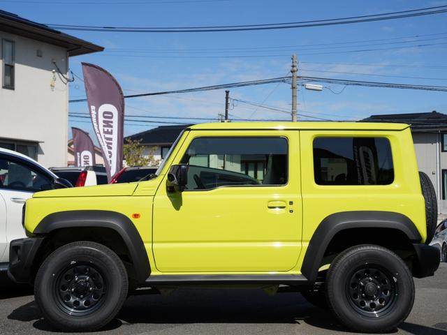 ジムニーシエラ ＪＬ　登録済未使用車　禁煙車　４ＷＤ　スズキセーフティサポート　デュアルセンサーブレーキサポート　先行車発信お知らせ機能　車線逸脱警報機能　誤発進抑制機能　シートヒーター　スマートキー＆プッシュスタート（35枚目）