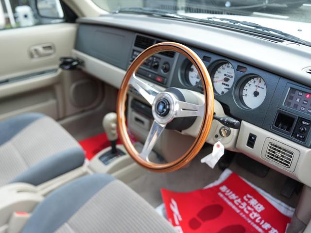 ラシーン フォルザ Sパッケージ サンルーフ ルーフレール ETC 新品MTタイヤ デイトナホイール 車検令和8年11月まで 修復歴なし(44枚目)