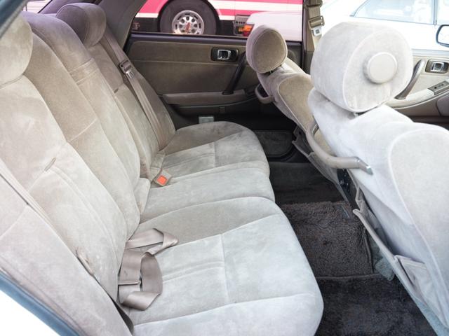 クラウン ロイヤルサルーン　ローダウン　社外１７インチアルミ　運転席パワーシート　リア席パワーシート　社外メモリーナビ　フルセグ　Ｂｌｕｅｔｏｏｔｈ　デジパネ（51枚目）