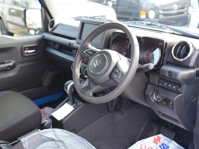 ジムニー ＸＣ　届出済未使用車　衝突被害軽減ブレーキ　パーキングセンサー　レーンキープアシスト　横滑り防止装置　ヒルディセントコントロール　プッシュスタート　ＬＥＤヘッドライト　オートエアコン　シートヒーター（45枚目）