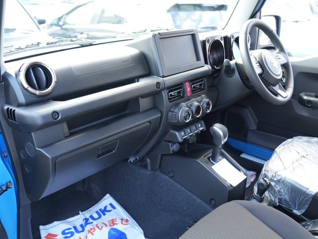 ジムニー ＸＣ　届出済未使用車　衝突被害軽減ブレーキ　パーキングセンサー　レーンキープアシスト　横滑り防止装置　ヒルディセントコントロール　プッシュスタート　ＬＥＤヘッドライト　オートエアコン　シートヒーター（49枚目）