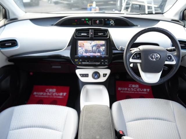 プリウス A セーフティセンス 9インチSDナビ/フルセグTV/Bluetooth ロクサー二19インチAW ローダウン 衝突軽減ブレーキシステム Bモニタ 衝突安全ボディ 電格ミラー LEDヘッド クルコン(6枚目)