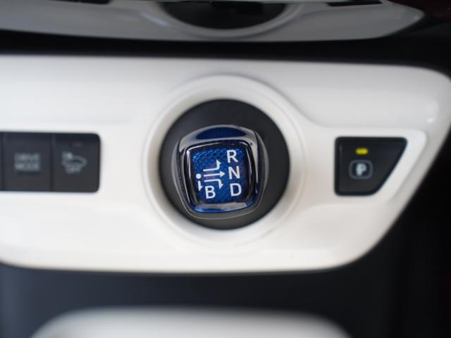 プリウス A セーフティセンス 9インチSDナビ/フルセグTV/Bluetooth ロクサー二19インチAW ローダウン 衝突軽減ブレーキシステム Bモニタ 衝突安全ボディ 電格ミラー LEDヘッド クルコン(60枚目)