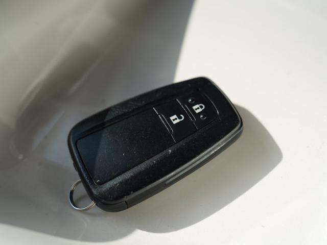 プリウス A セーフティセンス 9インチSDナビ/フルセグTV/Bluetooth ロクサー二19インチAW ローダウン 衝突軽減ブレーキシステム Bモニタ 衝突安全ボディ 電格ミラー LEDヘッド クルコン(78枚目)